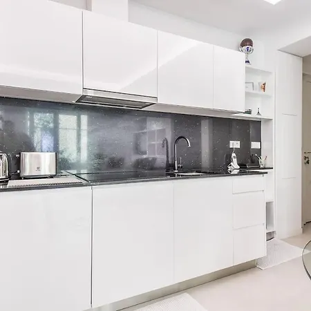 Apartment Charming 1br In Heart Of Monte Carlo